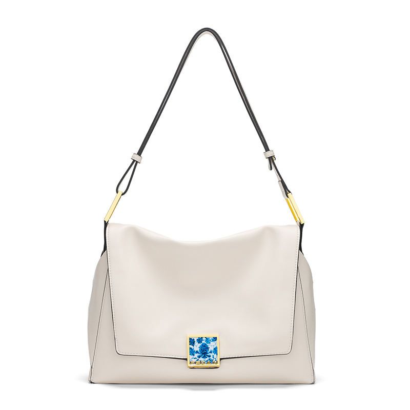 Minimalist Metal Decorative Shoulder Bag