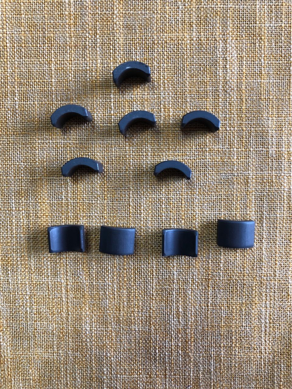 High-Performance Dry Anisotropic Magnetic Tile FC260/FC280