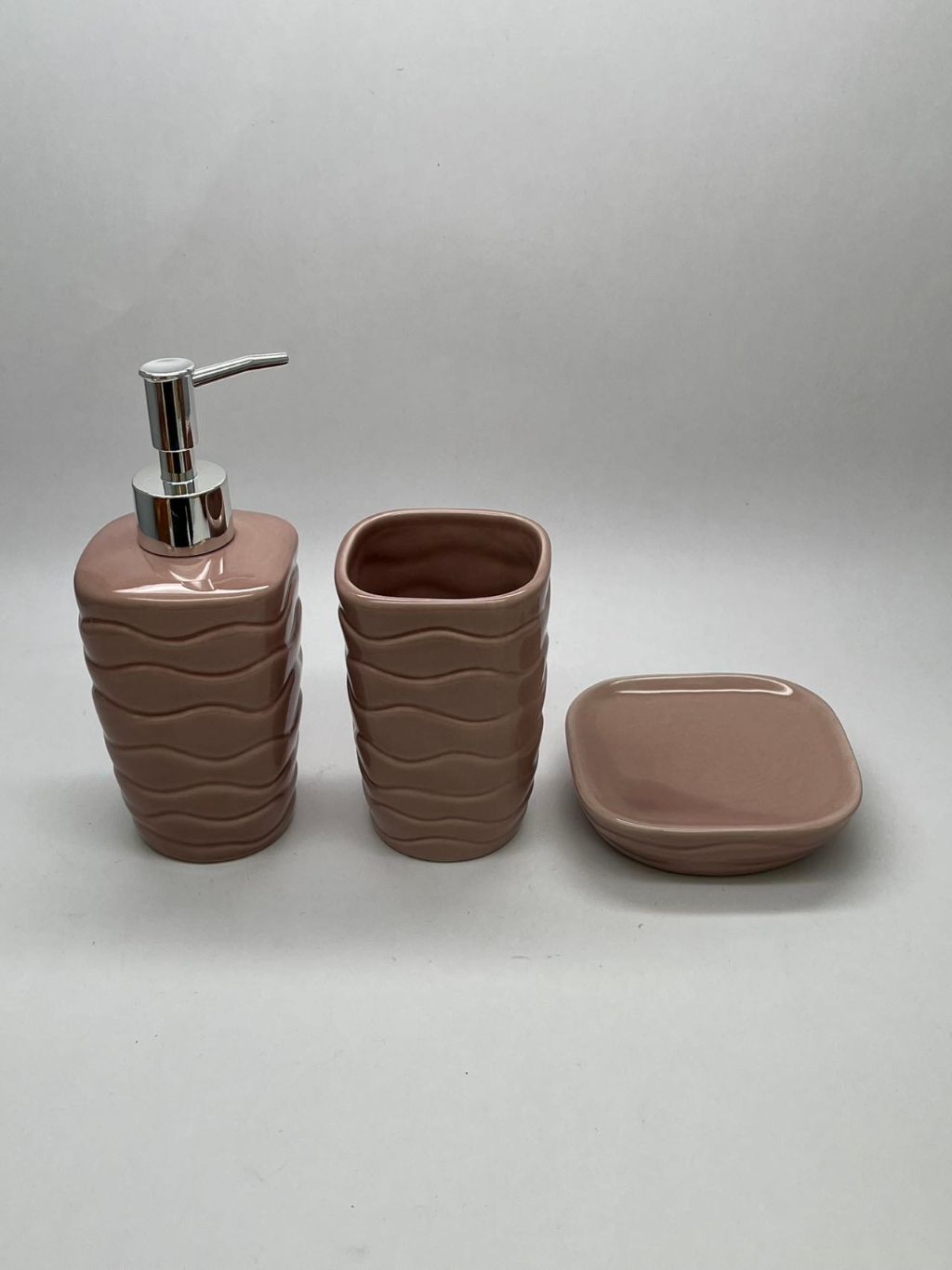 Minimalist Wave Bathroom Set