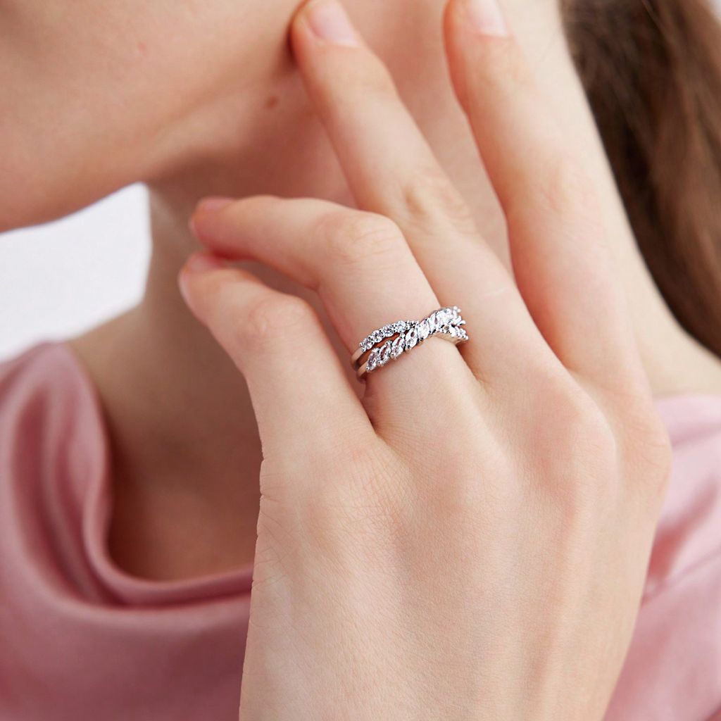 Silver Leaf-Shaped Diamond Ring